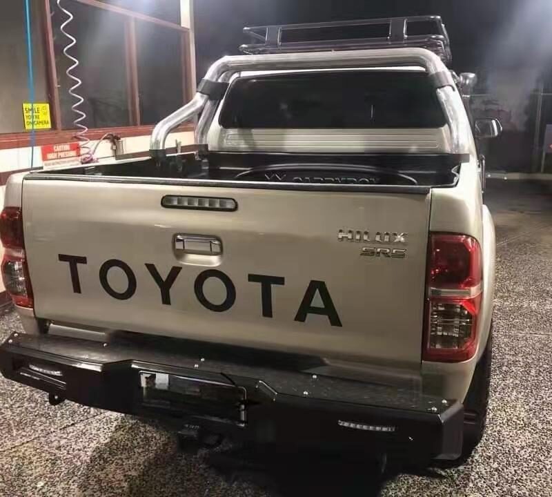 Bumper trasero Toyota Hilux Revo 2016+ | Volcano
