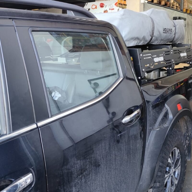 Alternative view of Rack universal pick up baja altura | Volcano