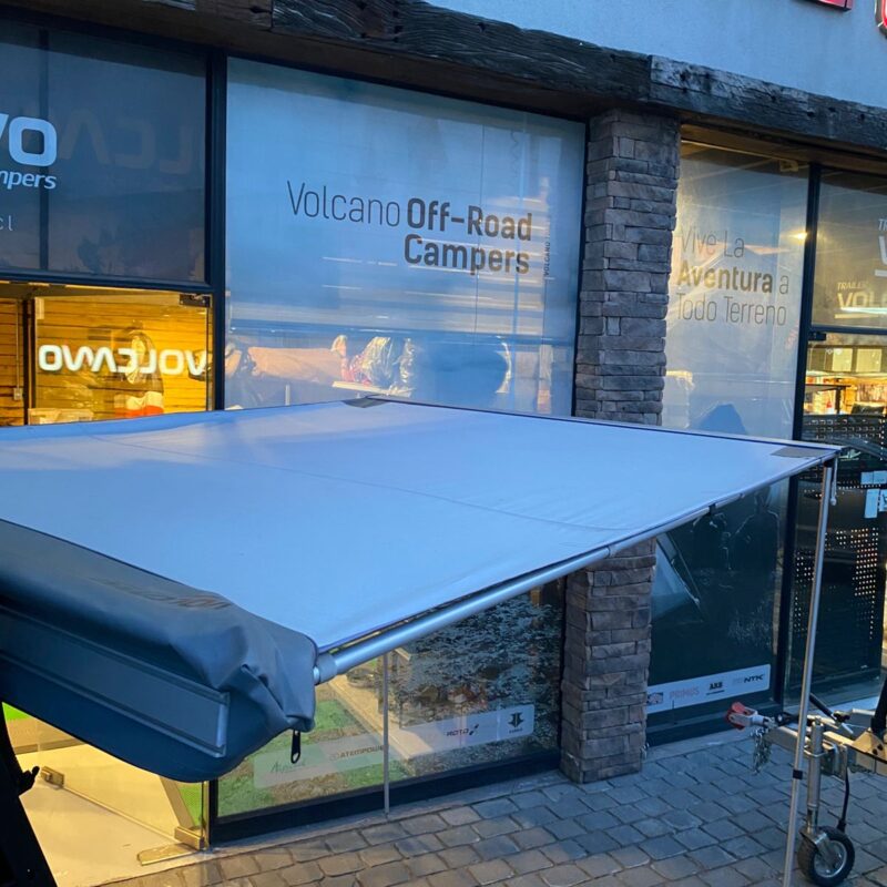 Toldo off road c/luz LED 1.6 x 2.5 mt | Volcano